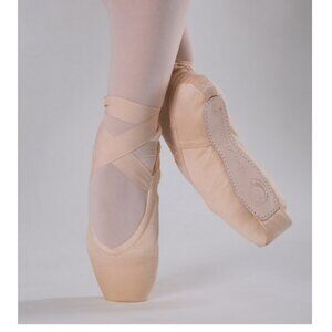 Ballet Pointe Shoes - Women US Size 6.5